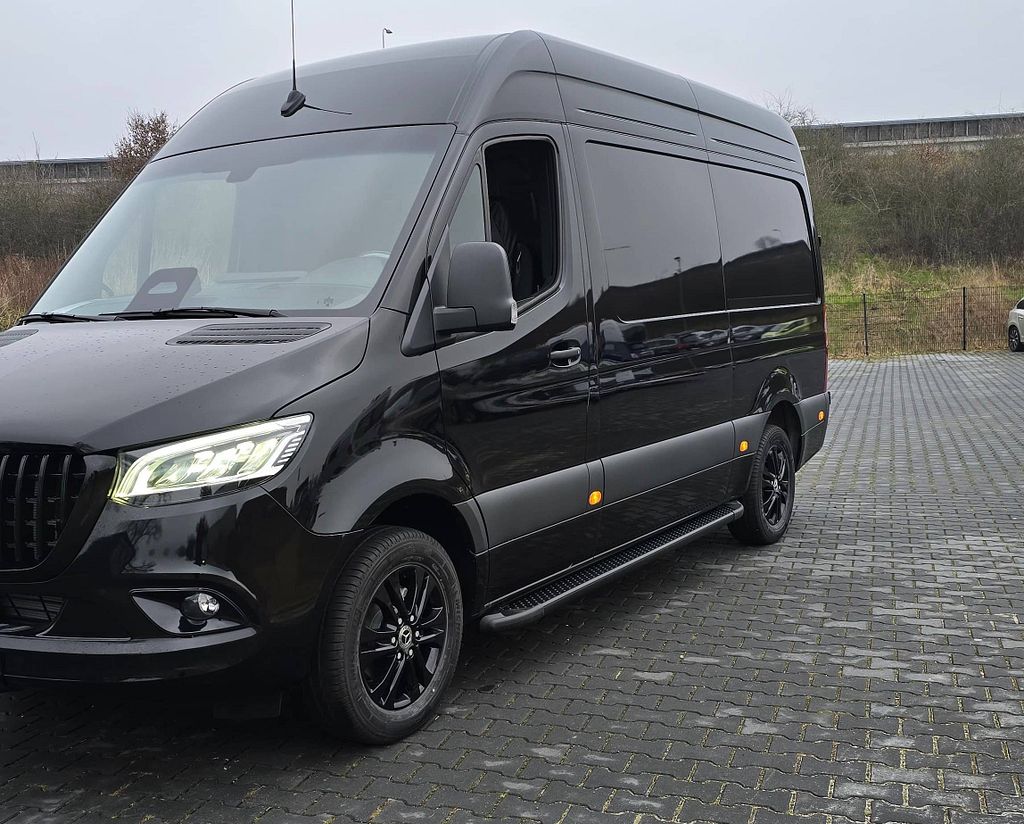 Mercedes Sprinter W907 Treeplanken Sidesteps Mat zwart
