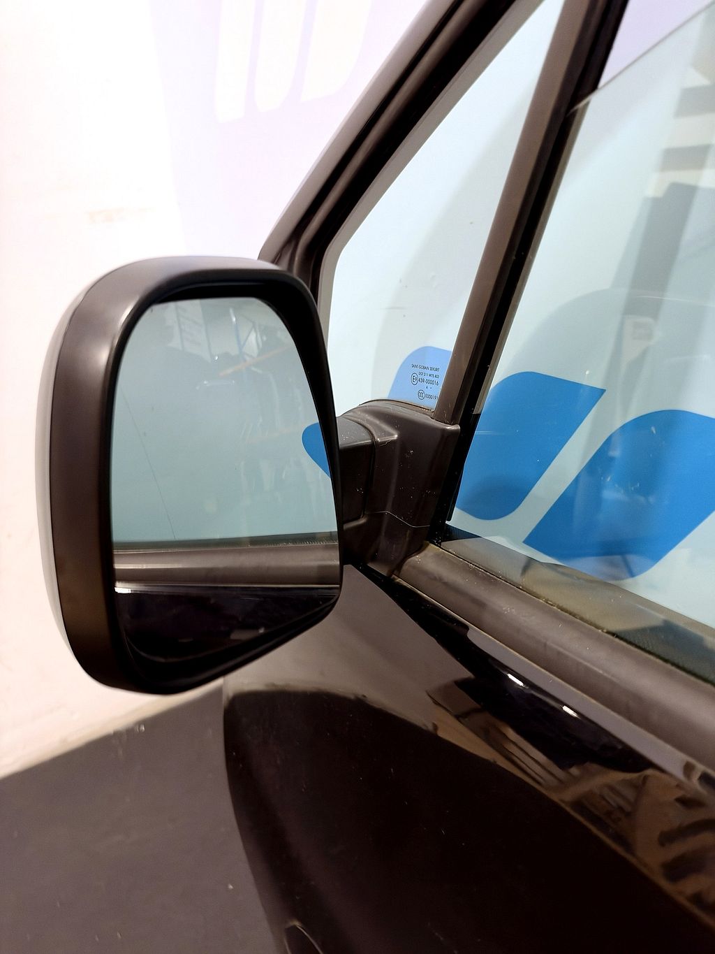 Peugeot Partner voorportier links zwart EXY 9002Z3