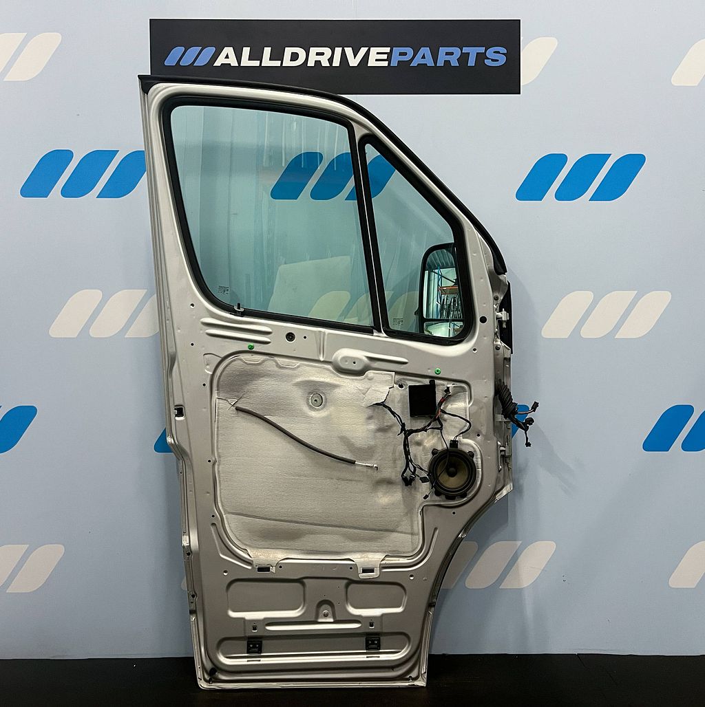 Voorportier links Mercedes Sprinter W906 Grijs A9067200005