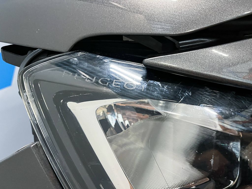 Complete voorkop Peugeot Partner grijs EVL motorkap bumper