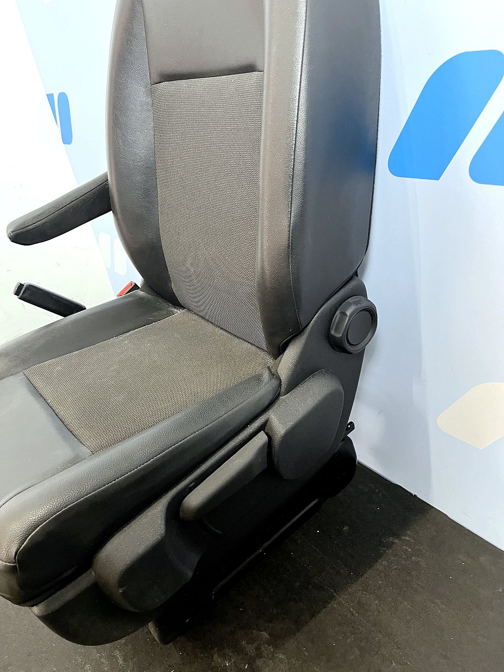 Bestuurdersstoel links voor Peugeot Expert leder 1616753380