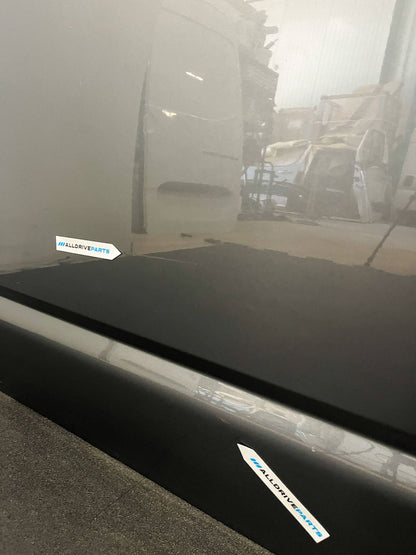Voorportier rechts voor Volkswagen Transporter T6 7LA831056