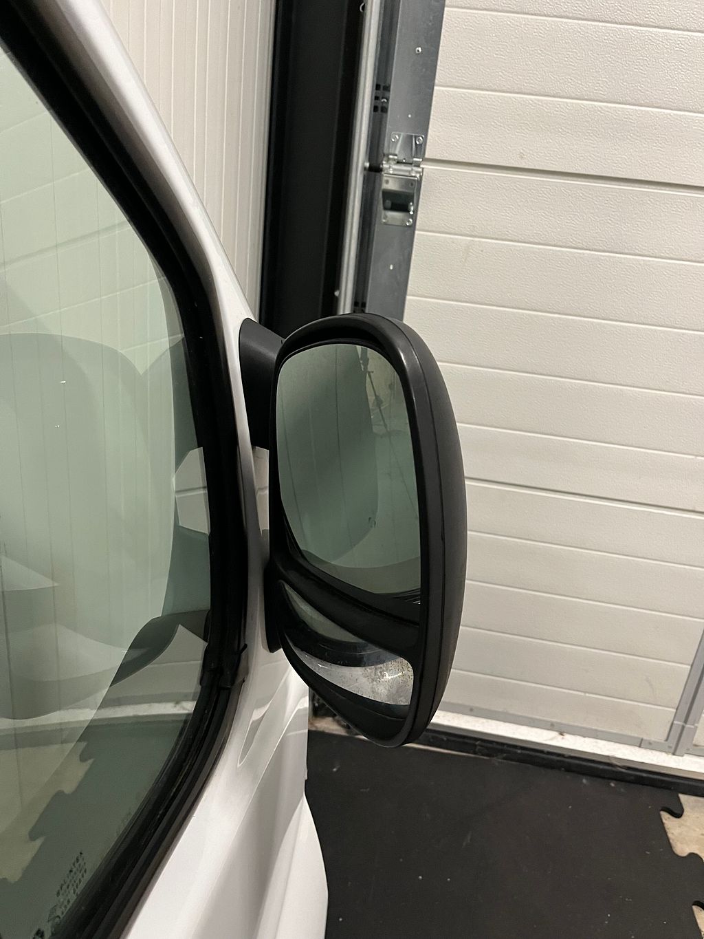 Opel Vivaro Renault Trafic Voorportier  echts wit 93194148